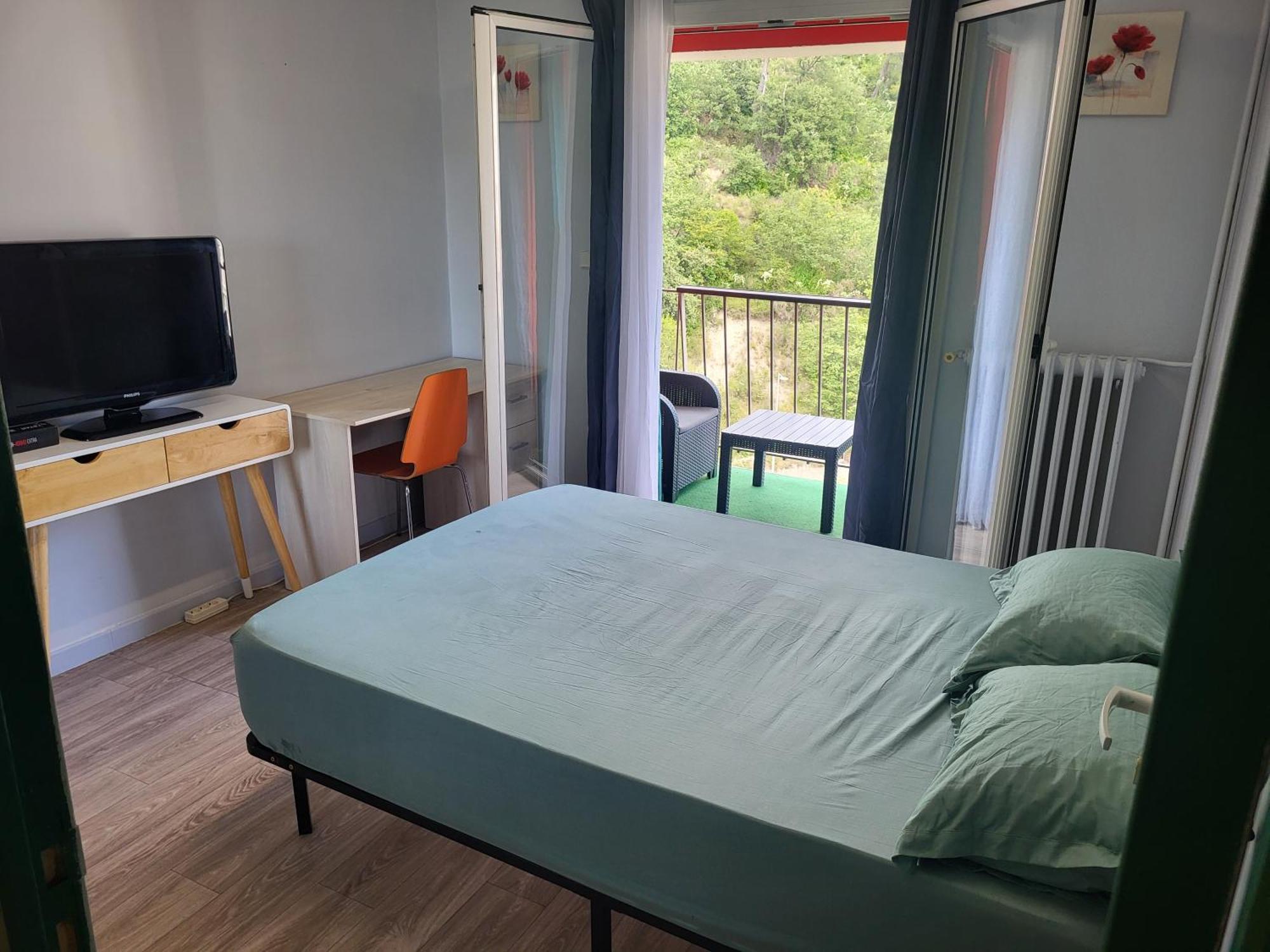 Private Room-2 In Hannana Apartment- 2 Min Walk To Tram 12 Min To Nice Train Station 15 Min To Massena Place מראה חיצוני תמונה