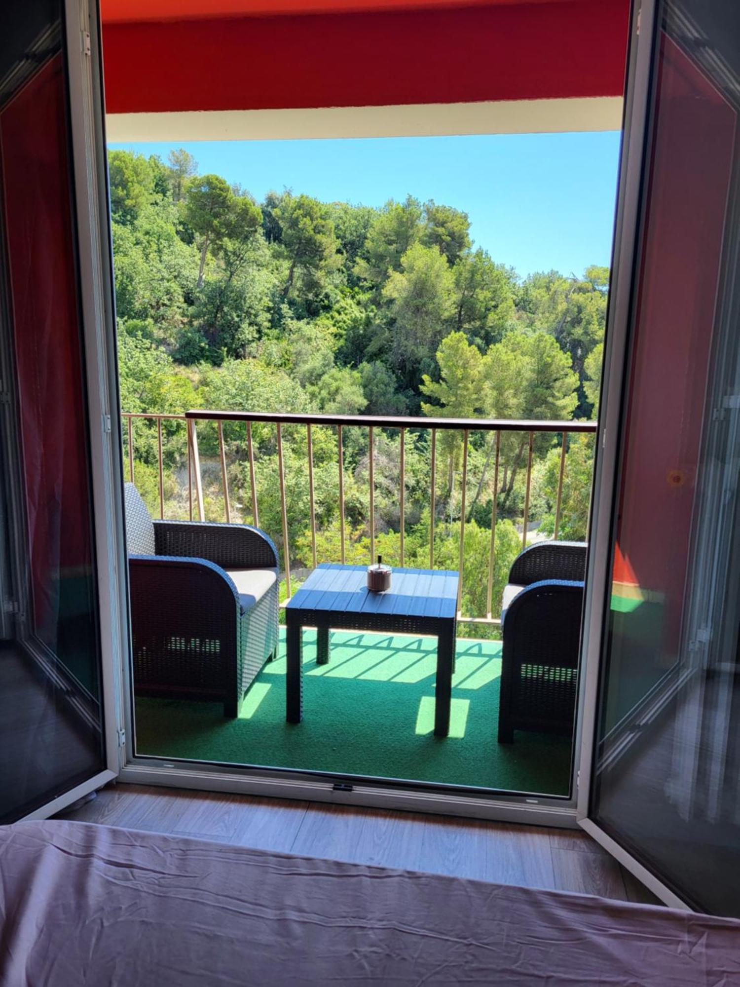 Private Room-2 In Hannana Apartment- 2 Min Walk To Tram 12 Min To Nice Train Station 15 Min To Massena Place מראה חיצוני תמונה
